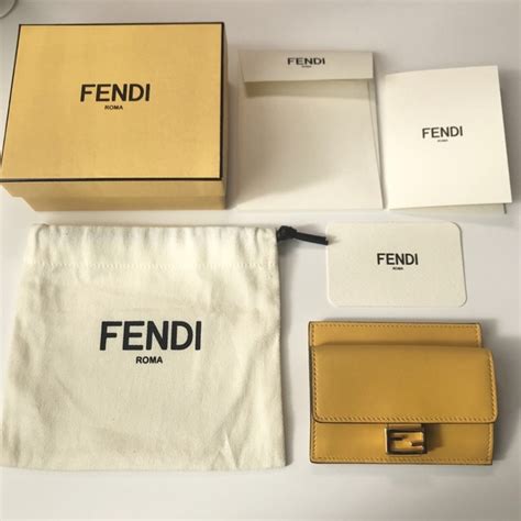 fendi 財布 セール|FENDI ウィメンズ 財布＆カードケース通販 .